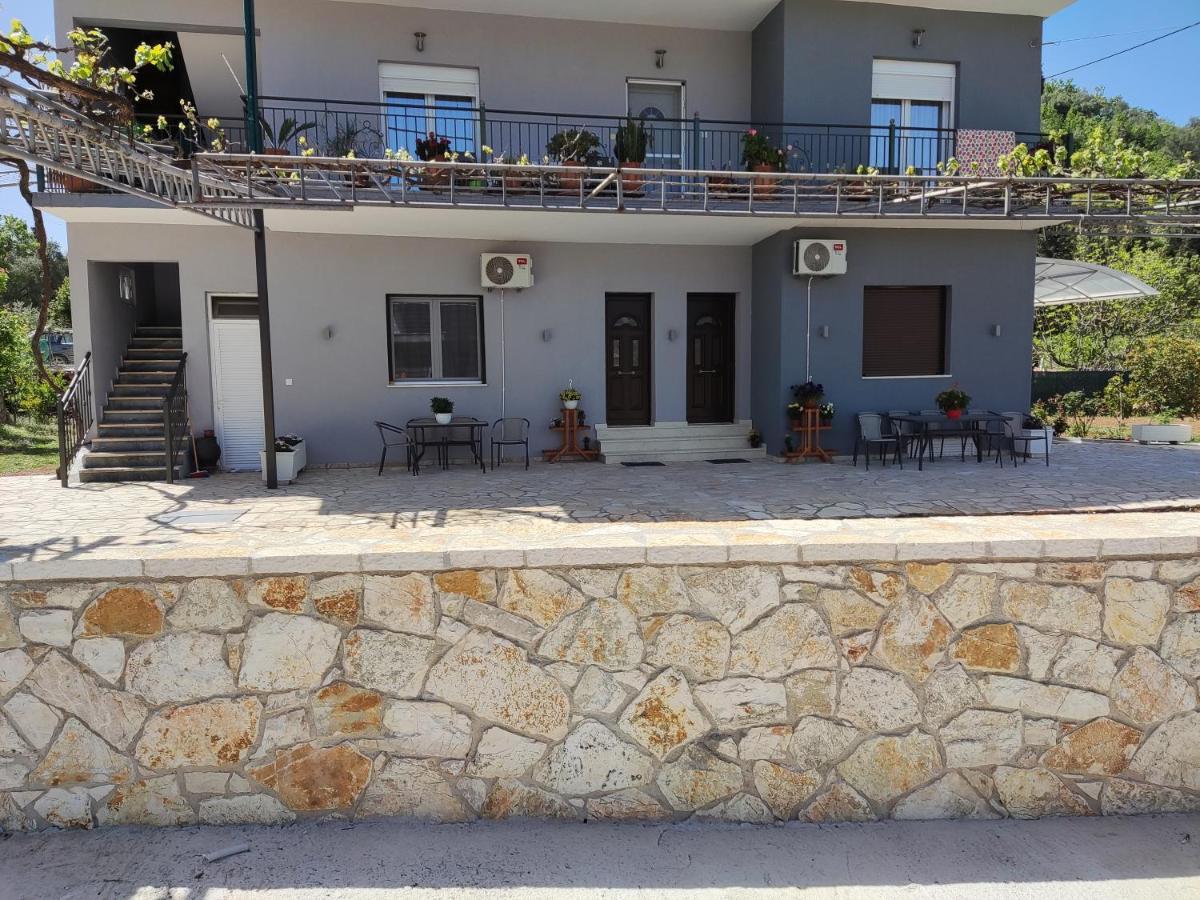 Family Apartment *